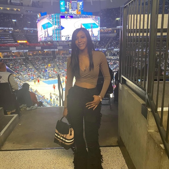 NEW BLACK DENIM DISTRESSED JEANS - Picture 7 of 9